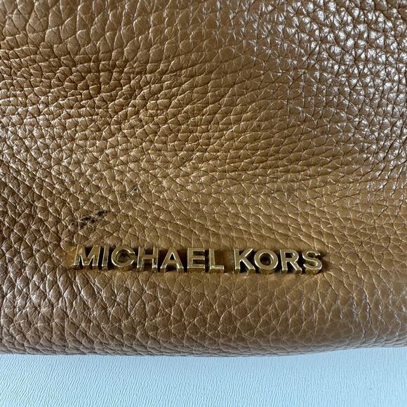 Michael Kors Alamis Bucket Bag Womens Medium Brown Leather Chain Strap Purse - Picture 2 of 16